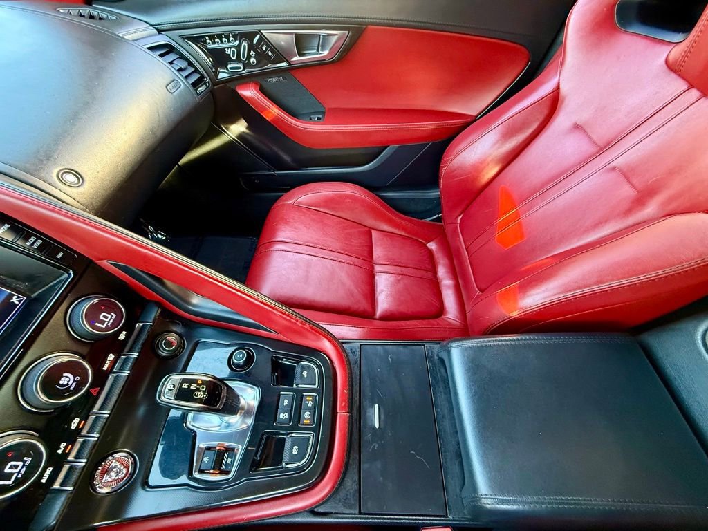 Used 2014 Jaguar F-TYPE S image 18