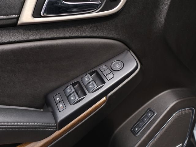 Used 2019 GMC Yukon Denali w/ Denali Ultimate Package AWD/4WD image 21