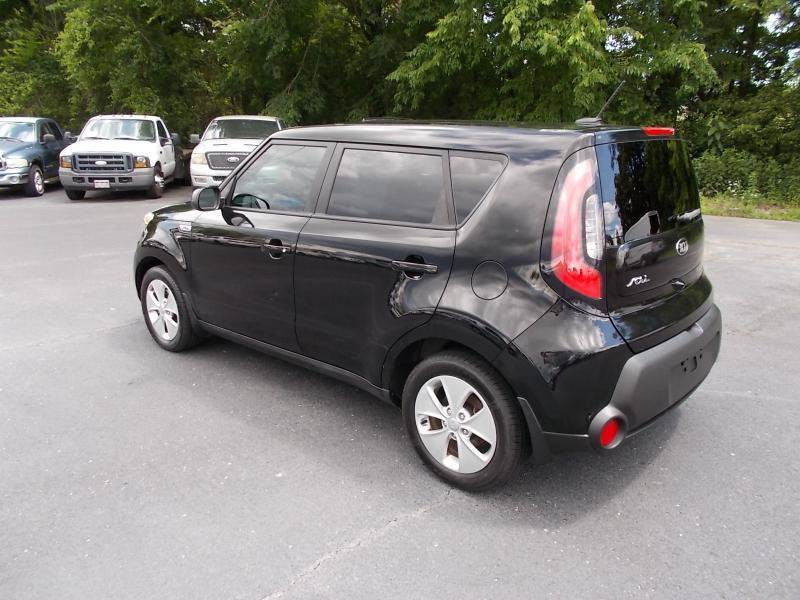 Used 2016 Kia Soul w/ Convenience Package FWD image 5