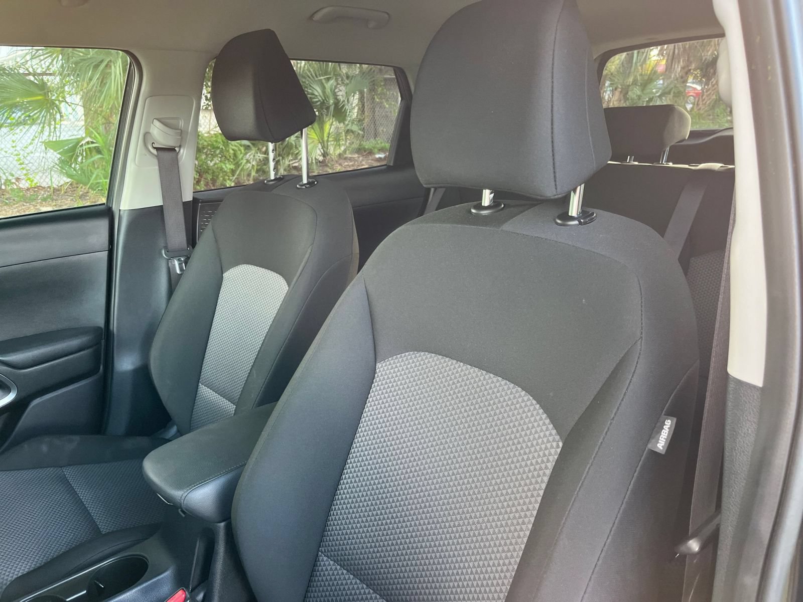 Used 2025 Kia Soul LX w/ LX Technology Package FWD image 33
