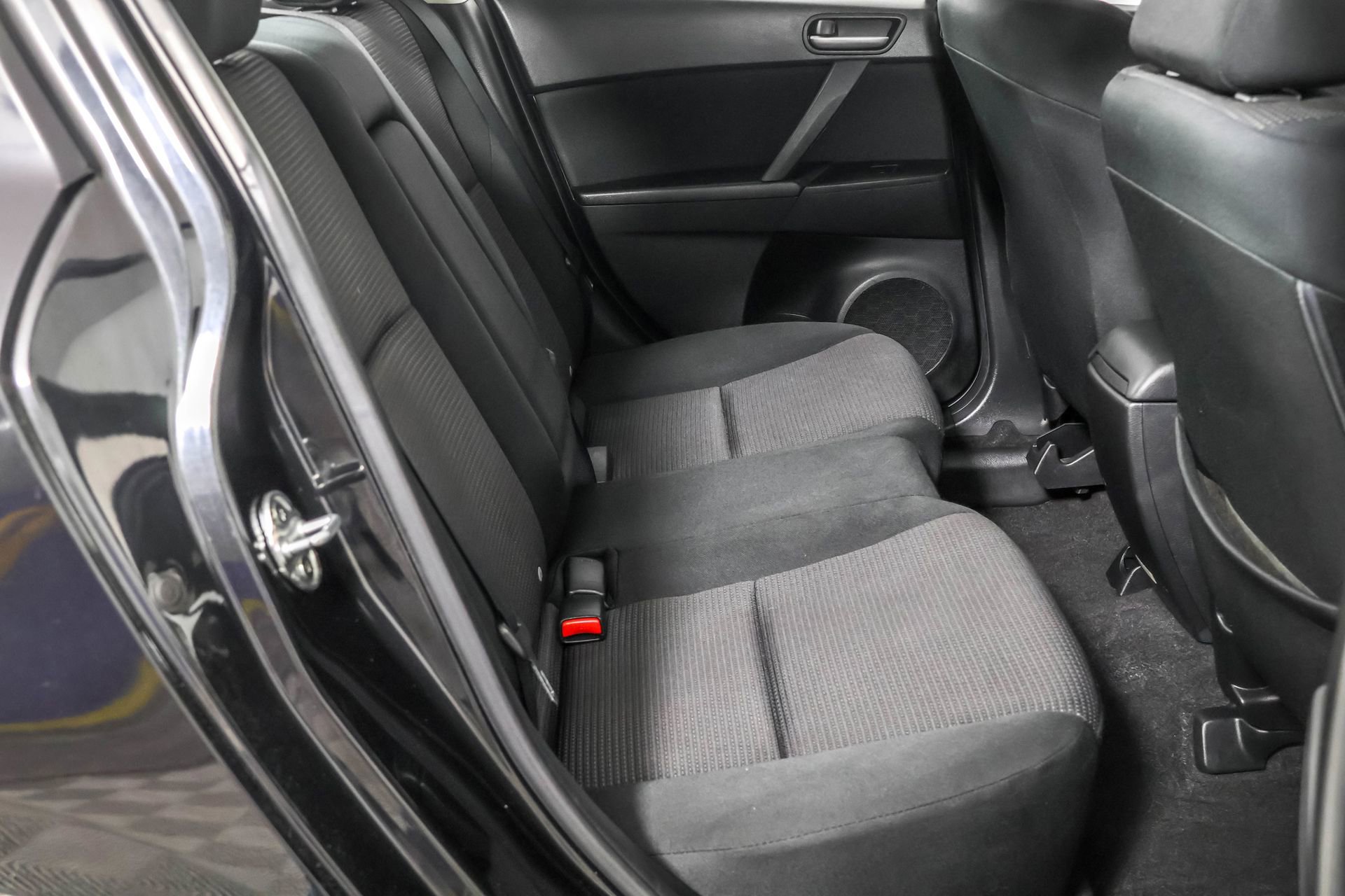 Used 2012 MAZDA MAZDA3 i Touring image 39