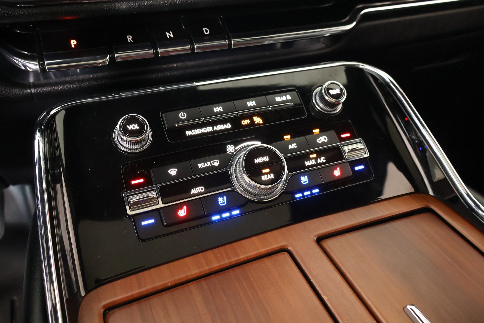 Used 2020 Lincoln Navigator Reserve AWD/4WD image 8