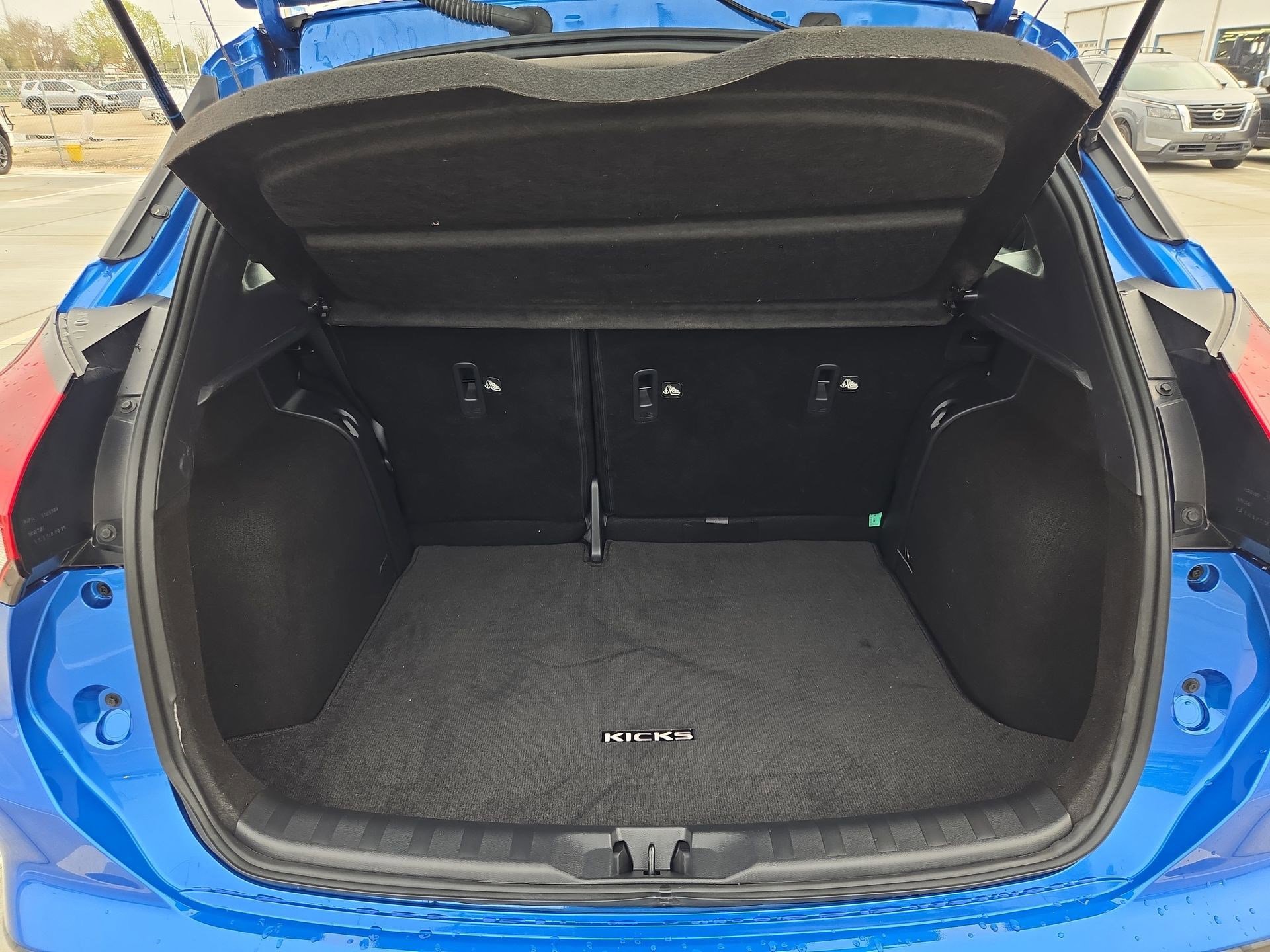 Used 2023 Nissan Kicks SR w/ SR Premium Package image 28