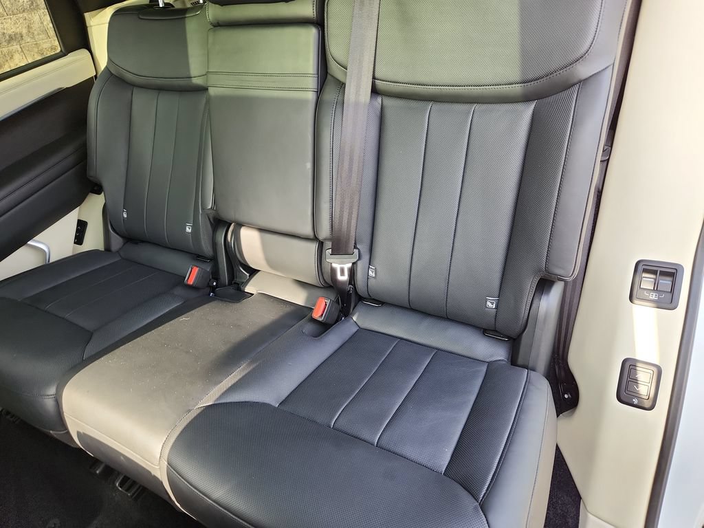 Used 2022 Land Rover Range Rover Long Wheelbase SE AWD/4WD image 26