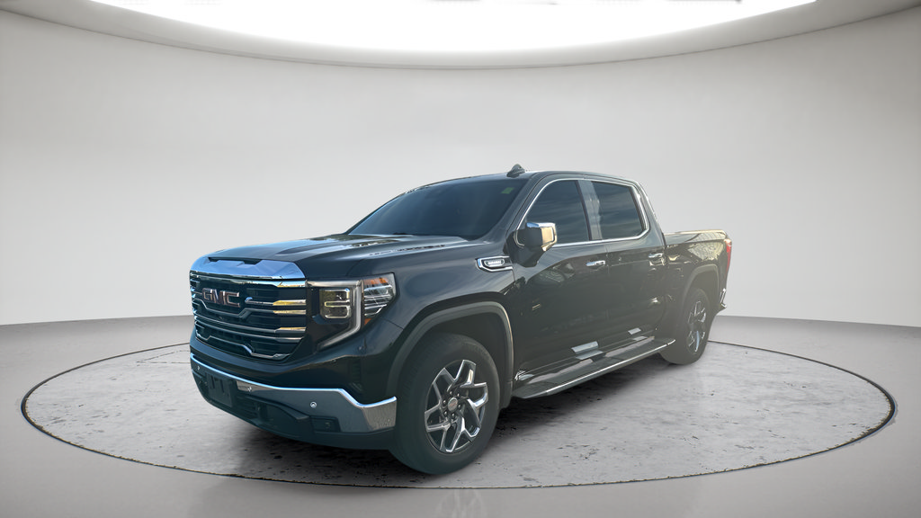 Used 2024 GMC Sierra 1500 SLT w/ SLT Premium Plus Package AWD/4WD image 4