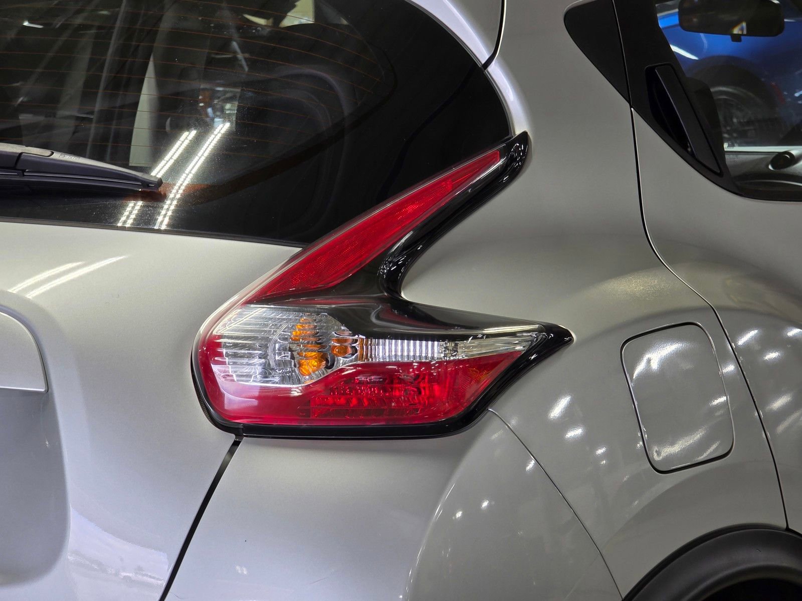 Used 2016 Nissan Juke S FWD image 12