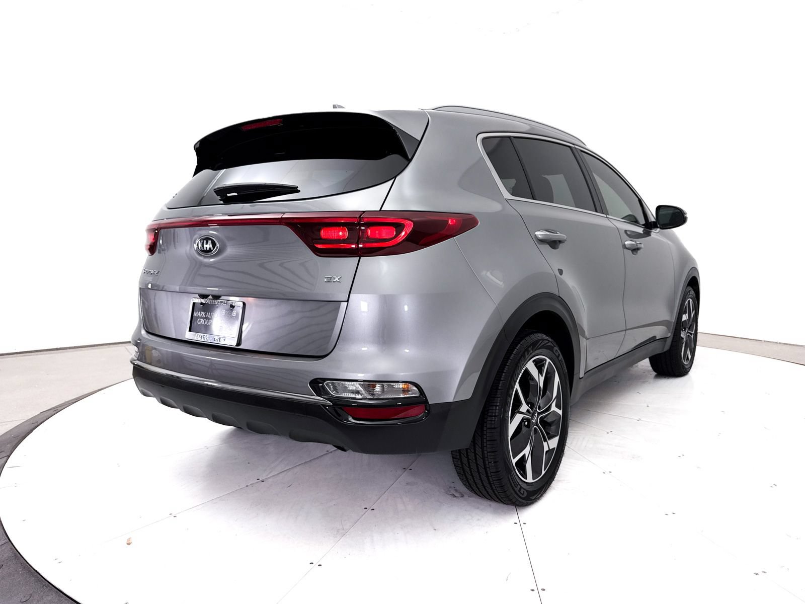 Used 2020 Kia Sportage EX FWD image 17