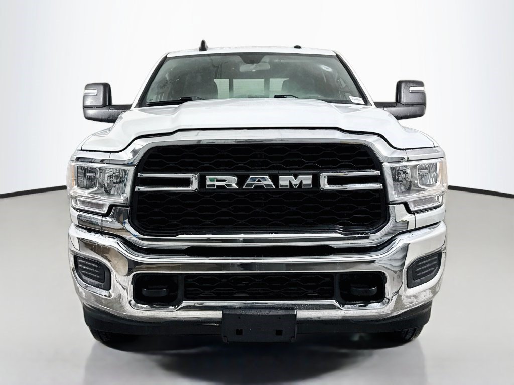 Used 2024 RAM 2500 Tradesman w/ Chrome Appearance Group AWD/4WD image 2