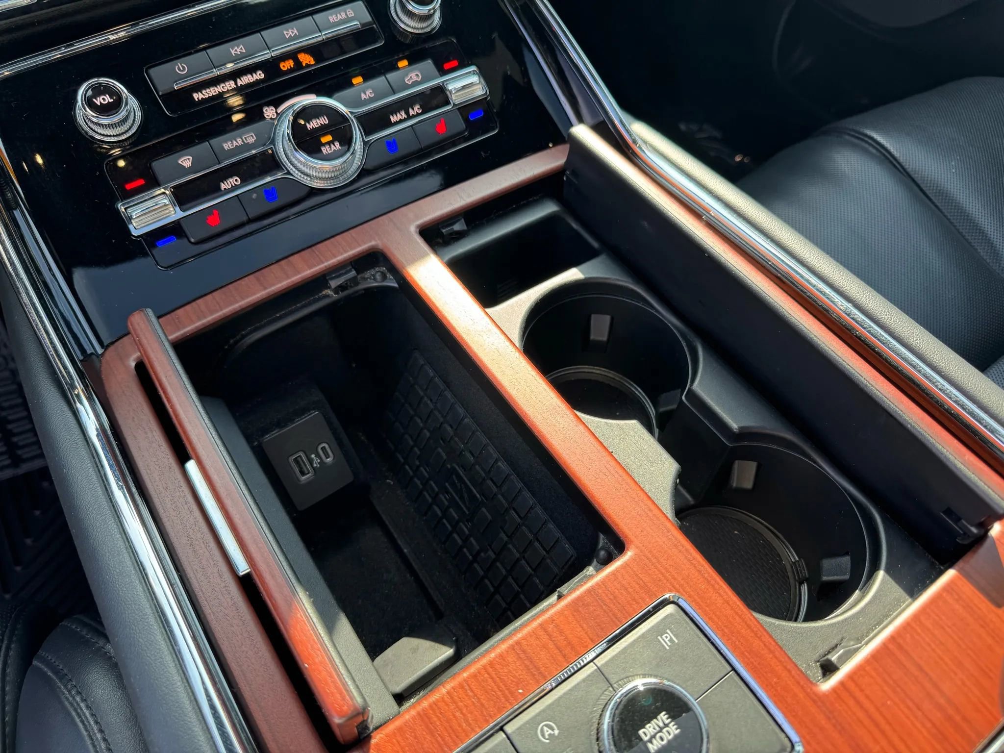 Used 2022 Lincoln Navigator Reserve image 22