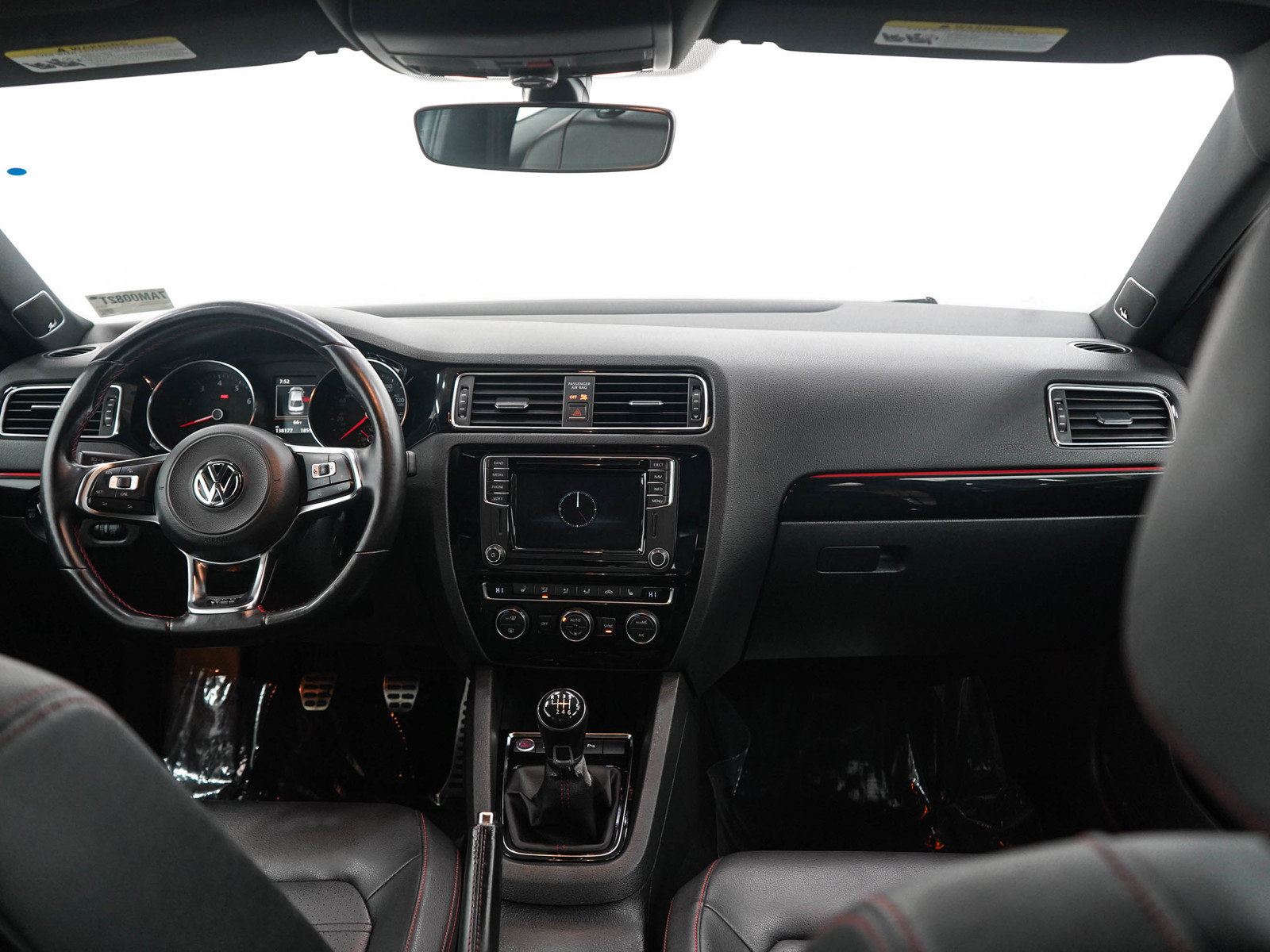 Used 2017 Volkswagen Jetta GLI FWD image 13
