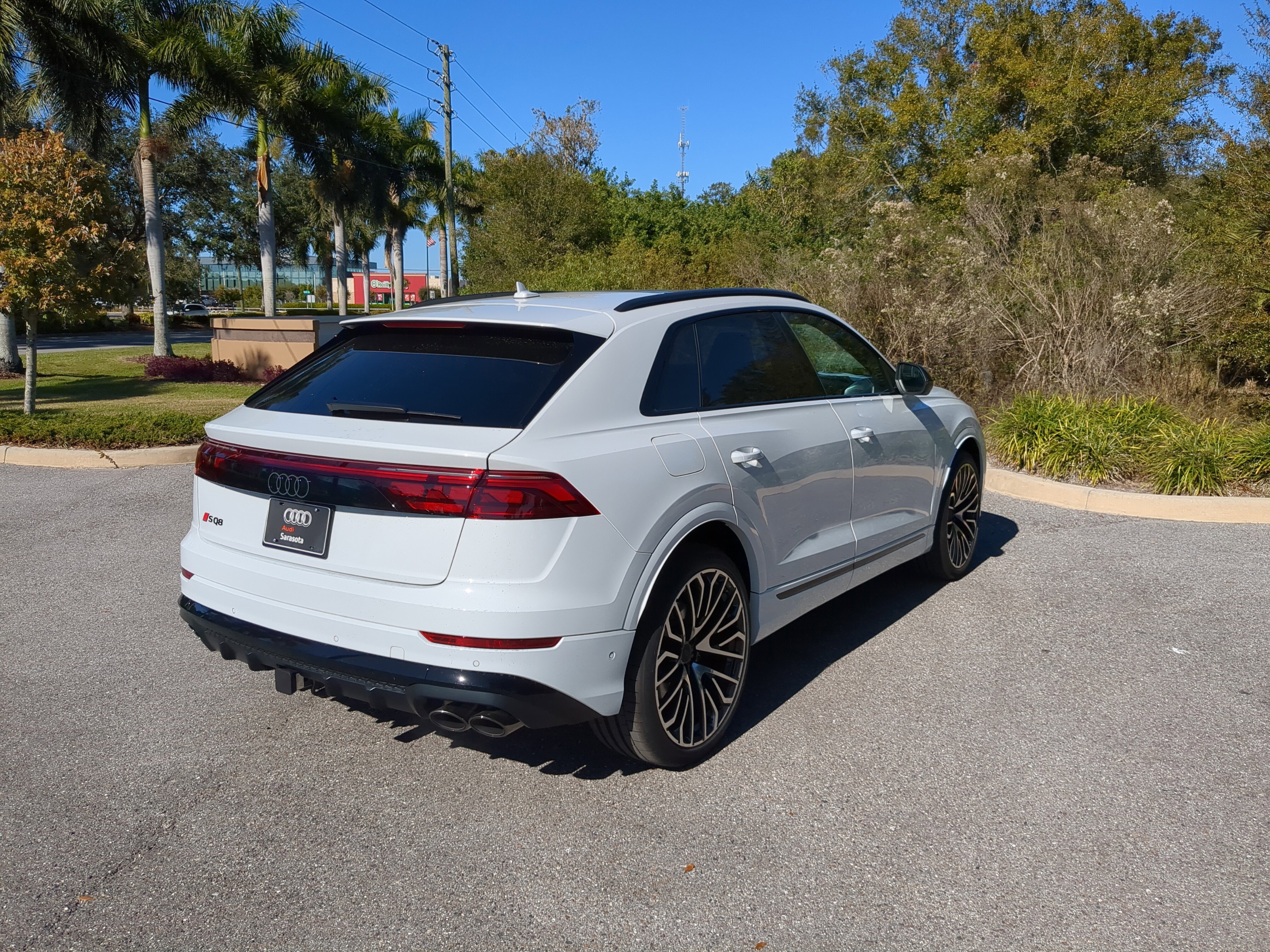 New 2026 Audi SQ8 Prestige image 4