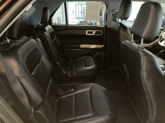 Used 2022 Ford Explorer XLT image 15