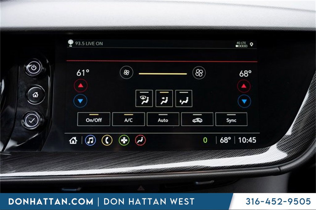 Used 2023 Buick Envision Essence image 10