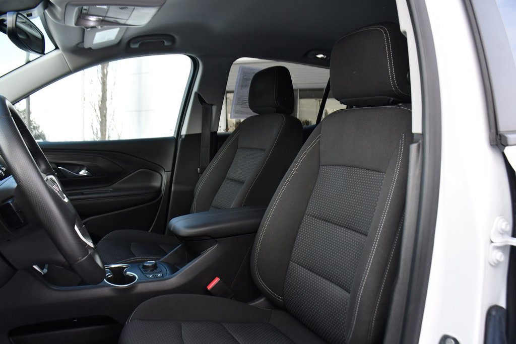 Used 2022 GMC Terrain SLE w/ Driver Convenience Package image 13