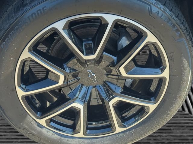 Used 2024 Chevrolet Tahoe RST w/ Luxury Package AWD/4WD image 9