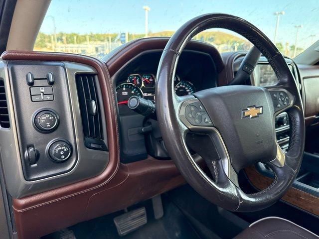 Used 2015 Chevrolet Silverado 1500 High Country w/ High Country Premium Package AWD/4WD image 17