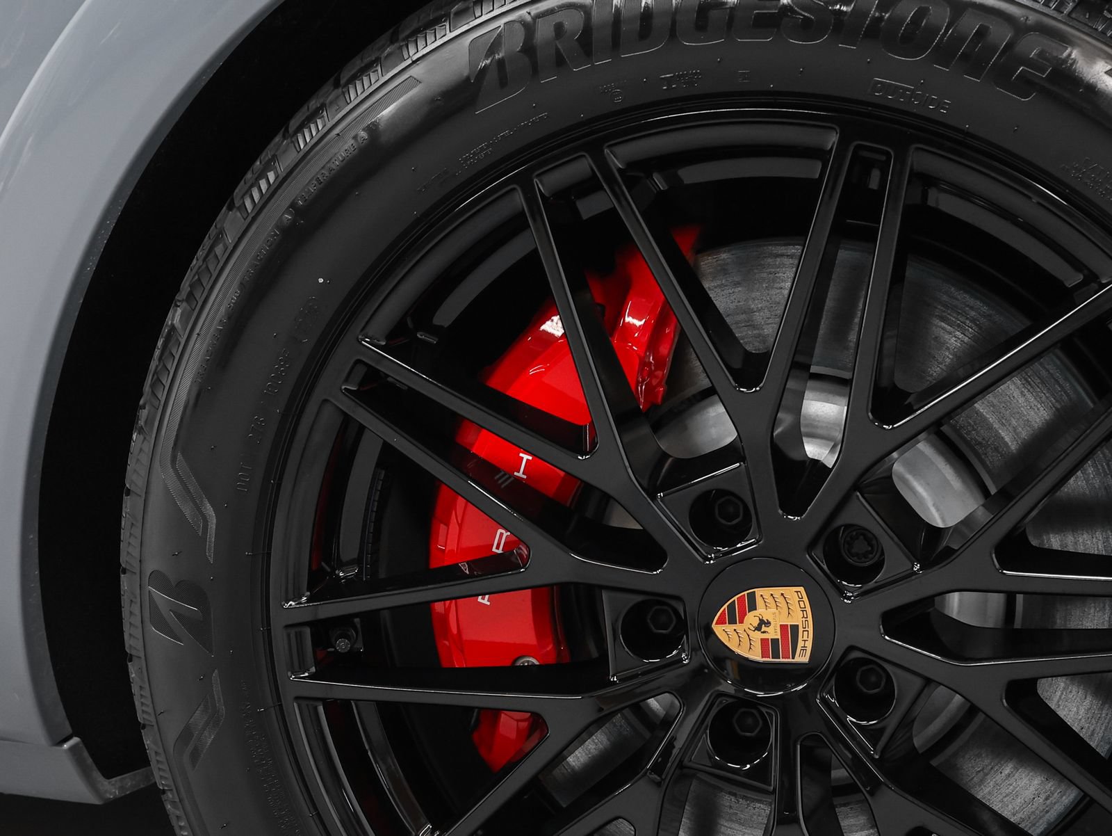 New 2026 Porsche Cayenne GTS AWD/4WD image 18