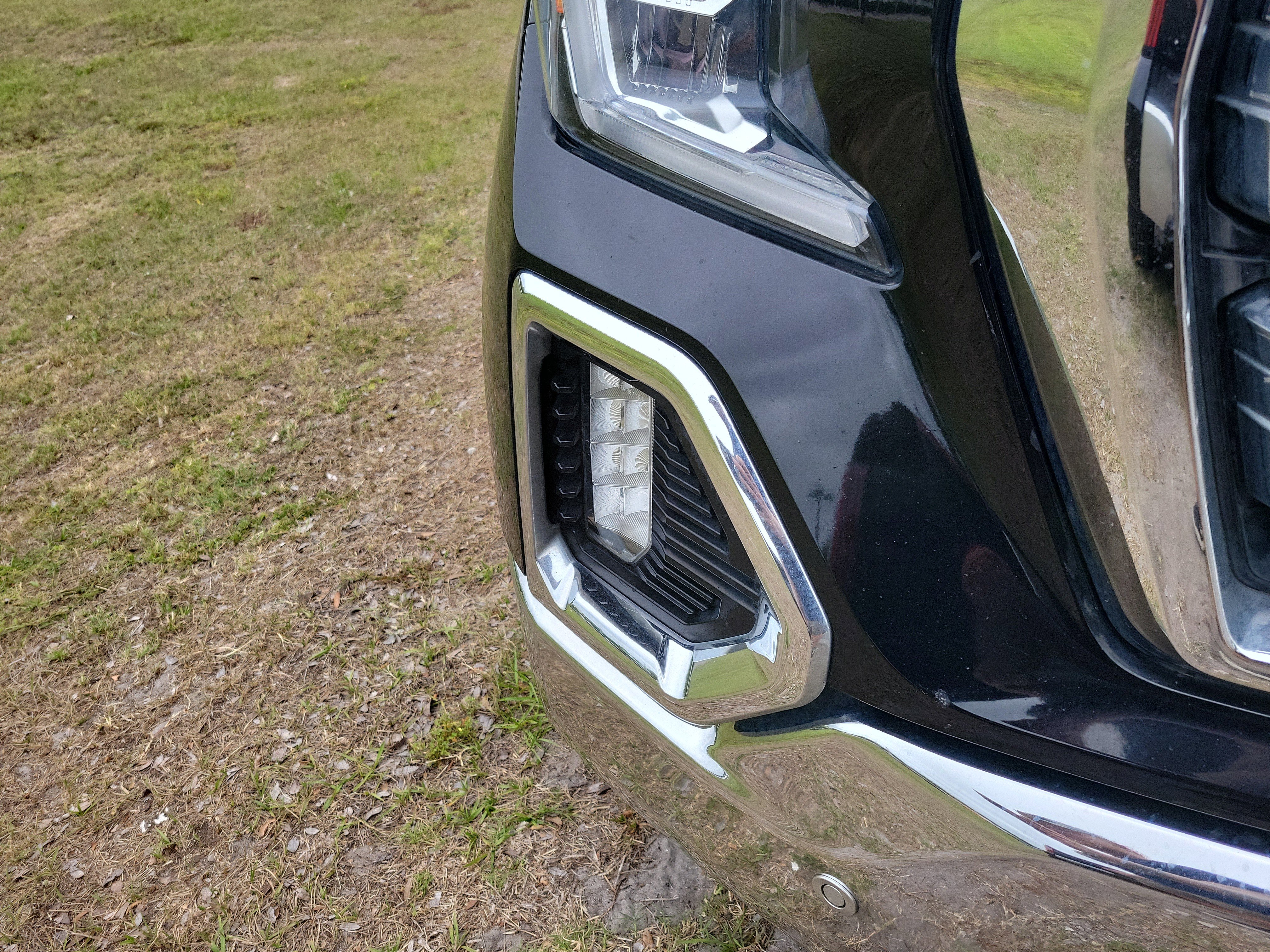 Used 2019 GMC Sierra 1500 SLT w/ SLT Premium Plus Package AWD/4WD image 8