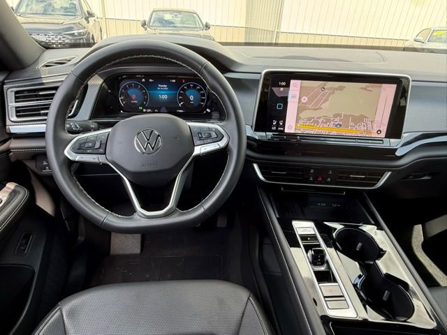 Certified 2025 Volkswagen Atlas Cross Sport SEL AWD/4WD image 16