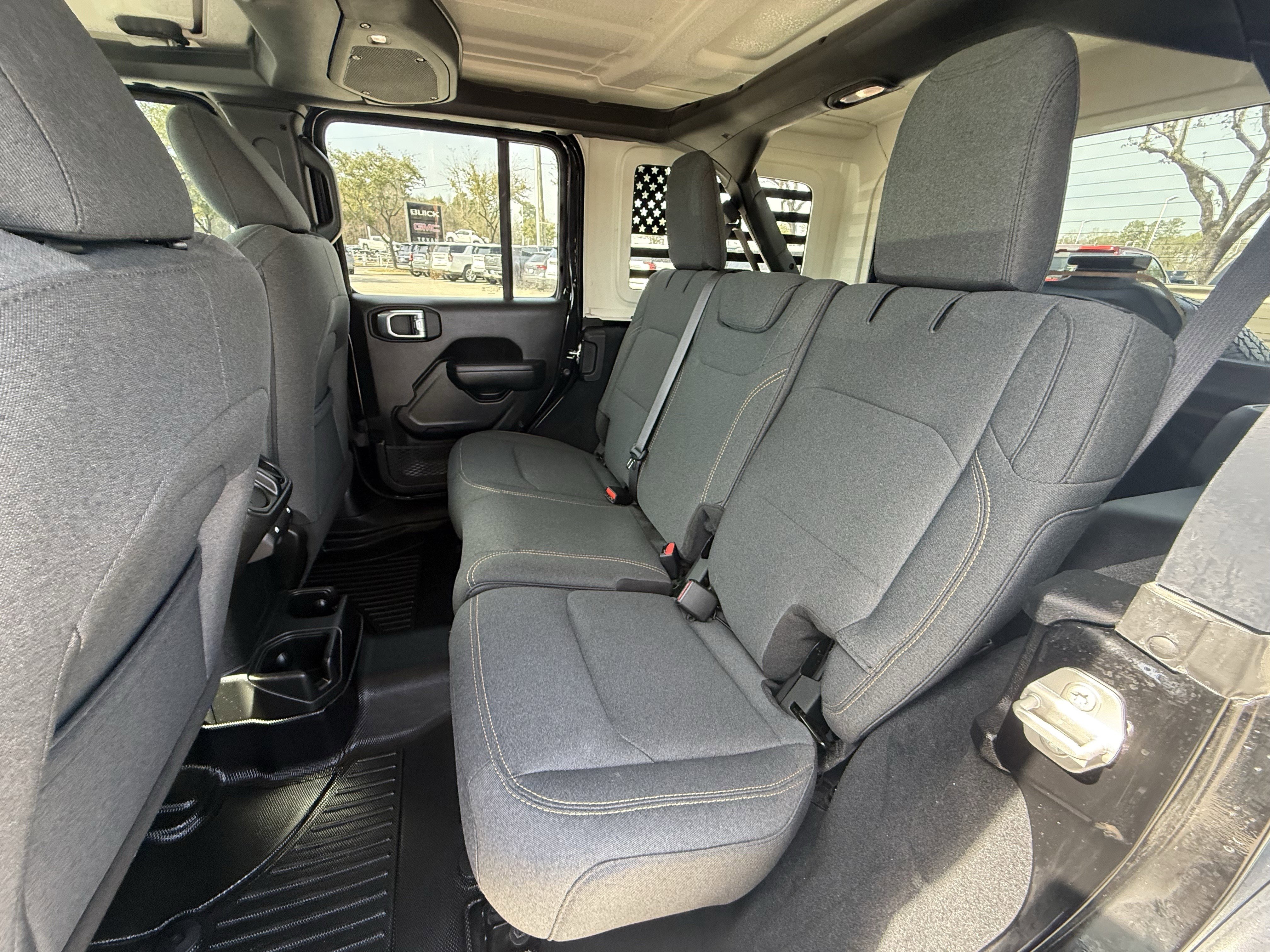 Used 2024 Jeep Wrangler Sport S image 28