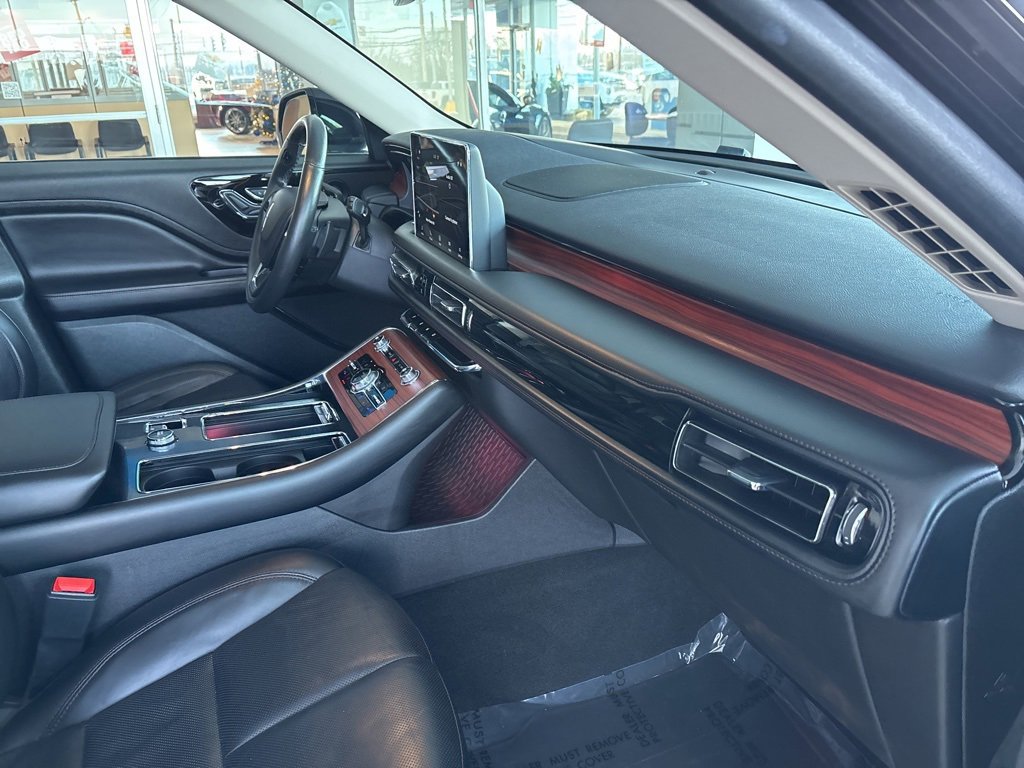 Used 2024 Lincoln Aviator Reserve image 32