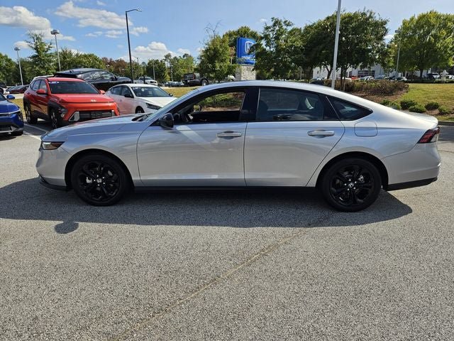 Certified 2025 Honda Accord SE image 6