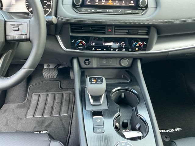 New 2026 Nissan Rogue Dark Armor AWD/4WD image 13