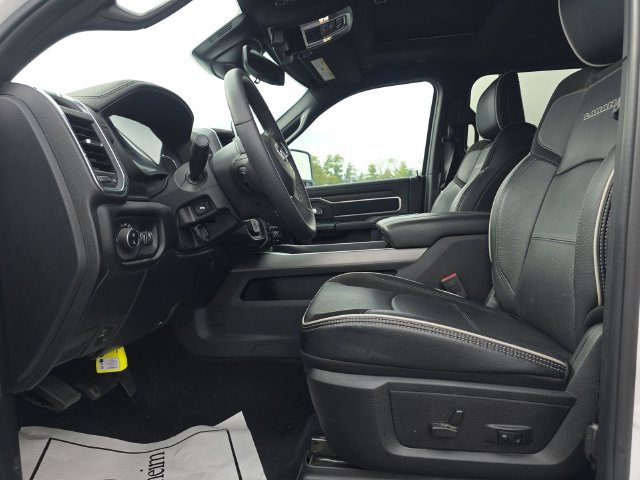 Used 2025 RAM 2500 Laramie AWD/4WD image 6