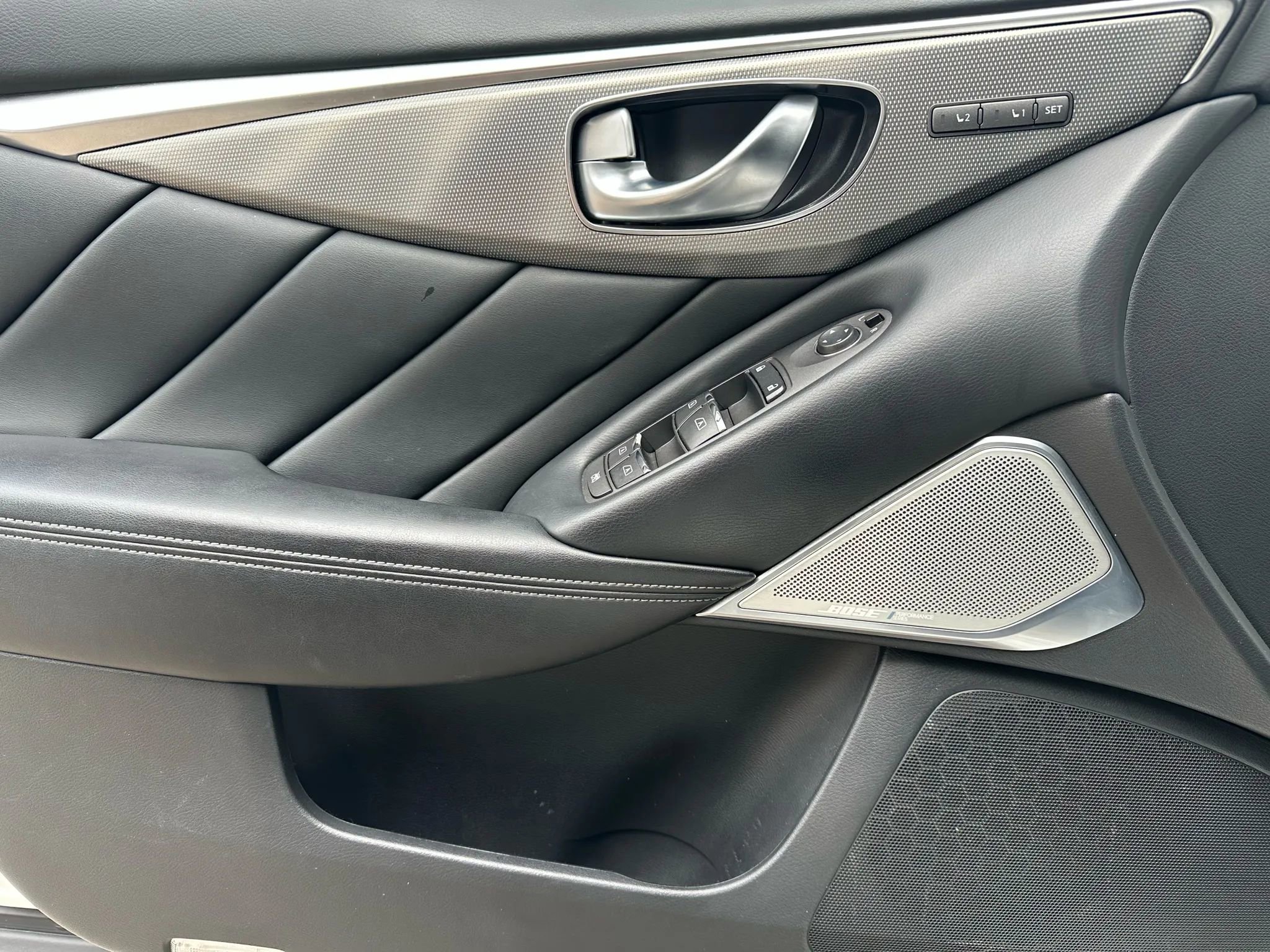 Used 2017 INFINITI Q50 Sport image 9