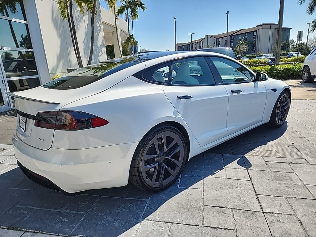 Used 2021 Tesla Model S Plaid image 8