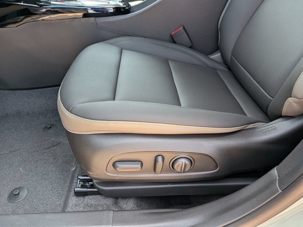 New 2026 Chevrolet Trax ACTIV w/ Driver Confidence Package FWD image 13