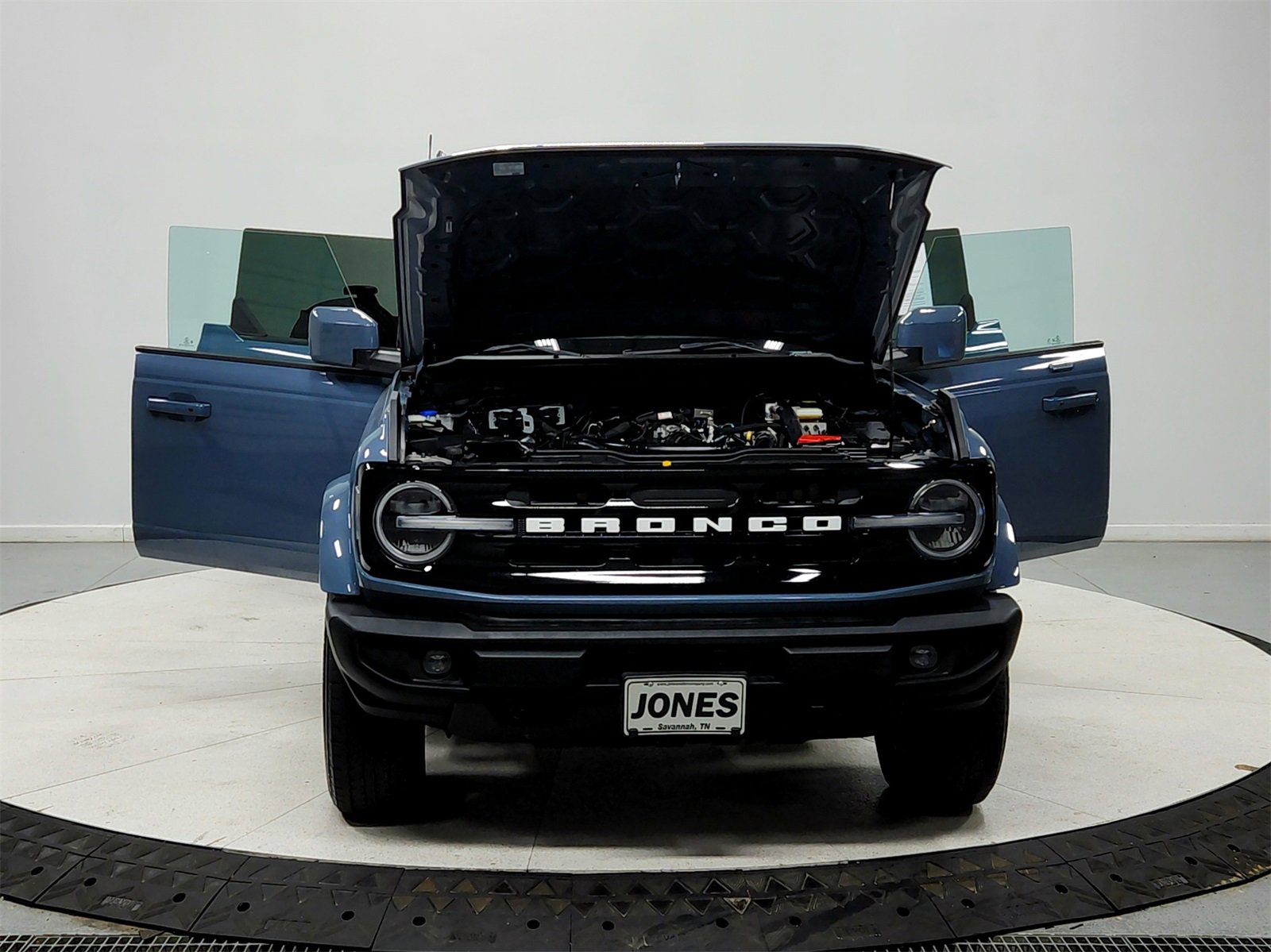 Used 2023 Ford Bronco Outer Banks image 10