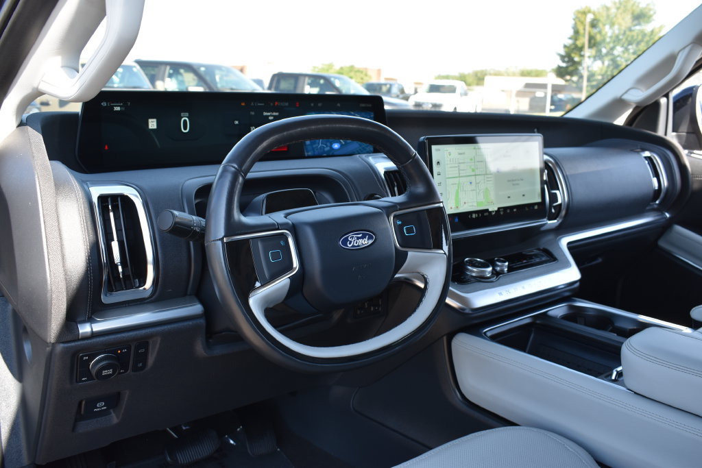 Certified 2025 Ford Expedition Max Platinum AWD/4WD image 24