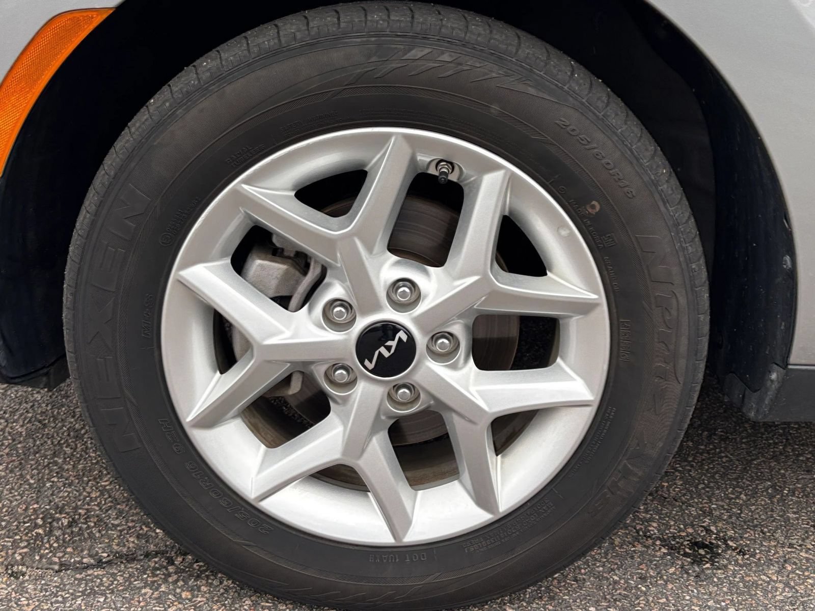 Used 2025 Kia Soul LX w/ LX Technology Package FWD image 27
