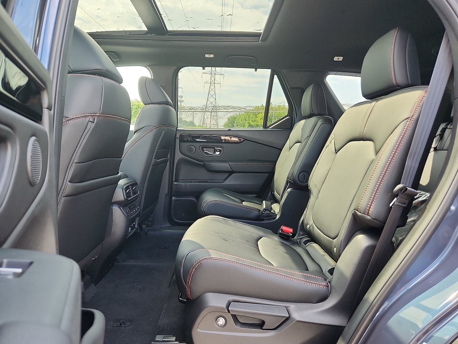 New 2026 Honda Pilot TrailSport image 6