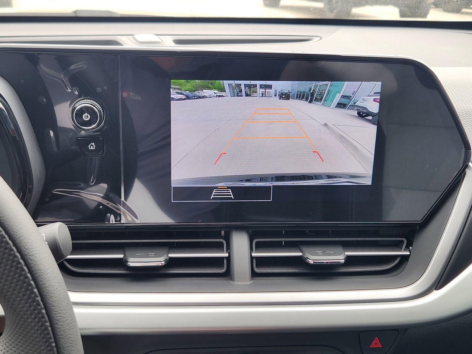 New 2026 Chevrolet Trax LS w/ LS Convenience Package FWD image 16
