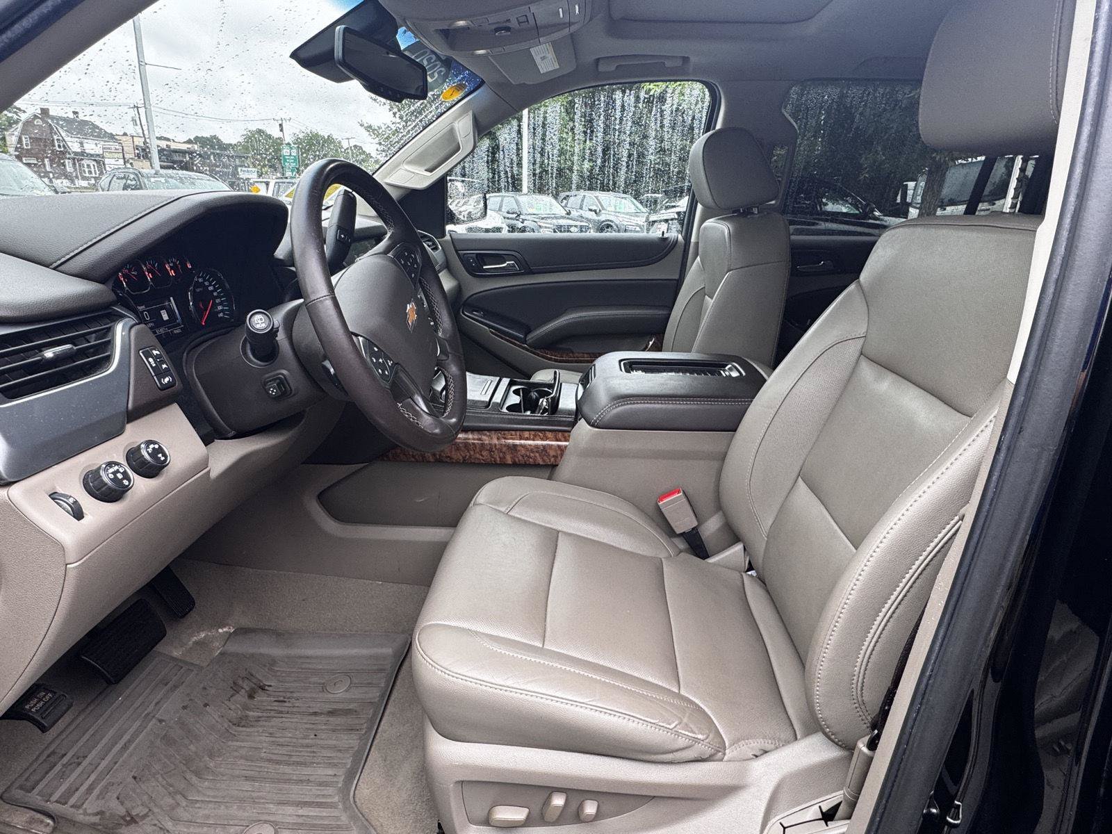 Certified 2020 Chevrolet Suburban Premier AWD/4WD image 13
