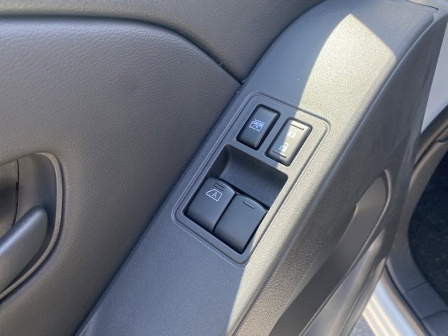 New 2025 Nissan Frontier S image 13