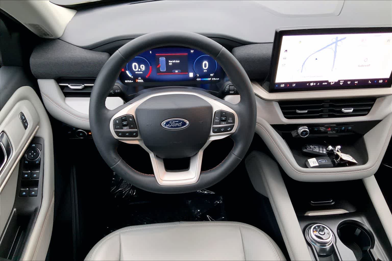 Certified 2025 Ford Explorer Active w/ Active Comfort Package RWD image 6