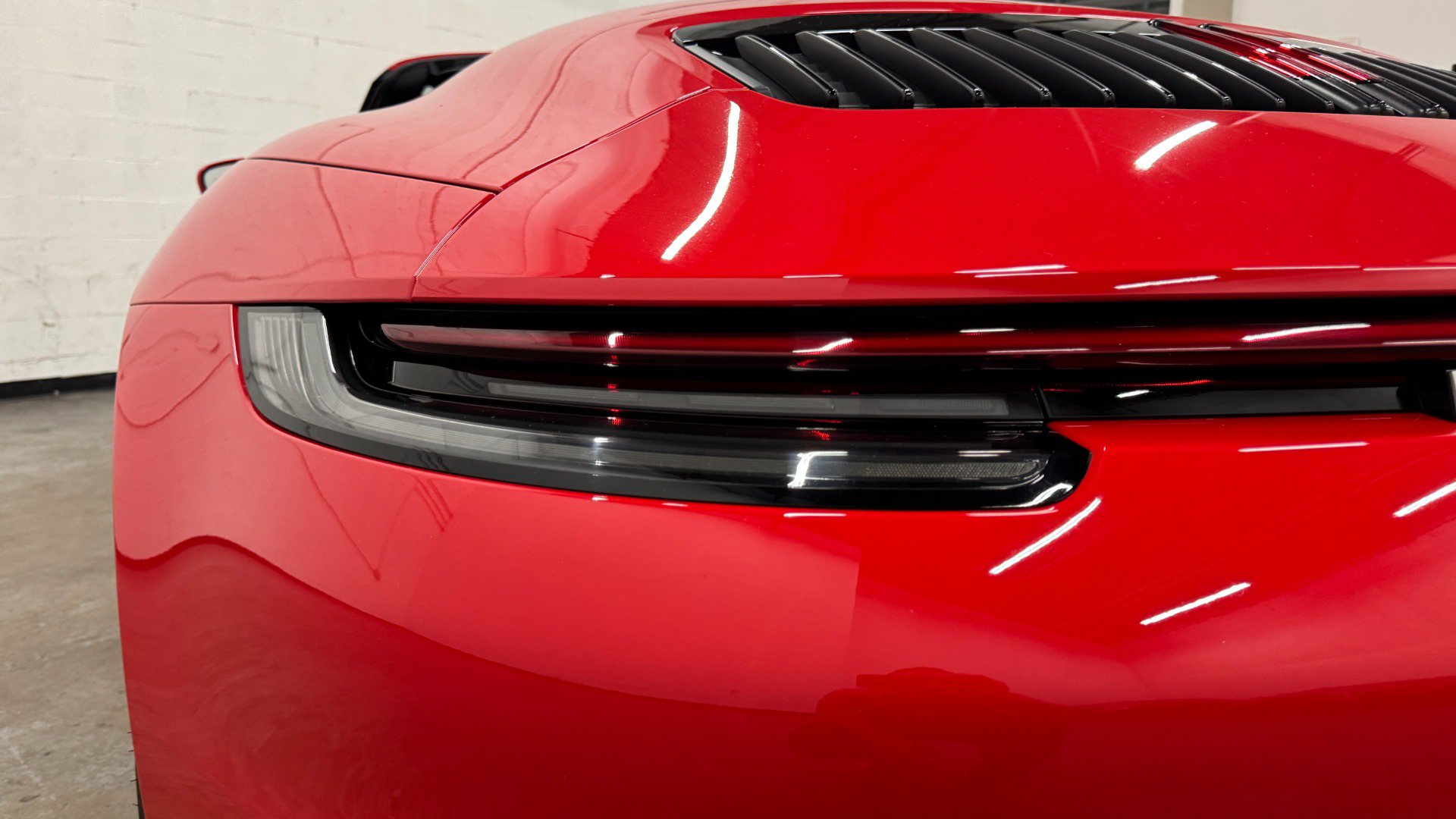 Used 2022 Porsche 911 Carrera RWD image 26
