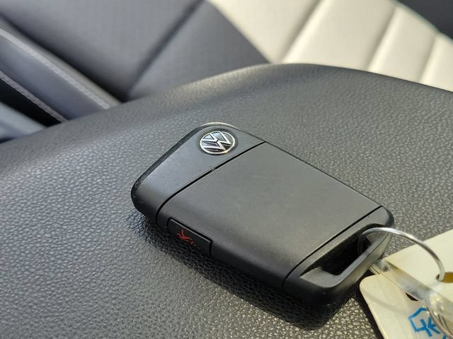 Used 2024 Volkswagen Jetta SE FWD image 33
