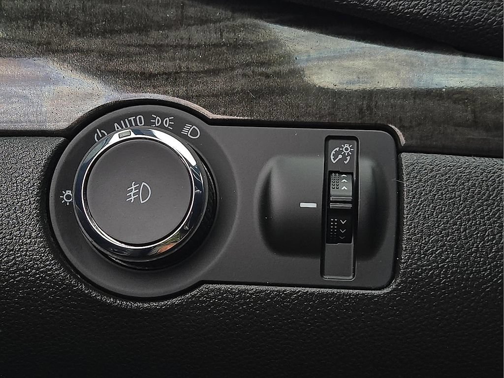 Used 2016 Buick Encore Premium AWD/4WD image 18