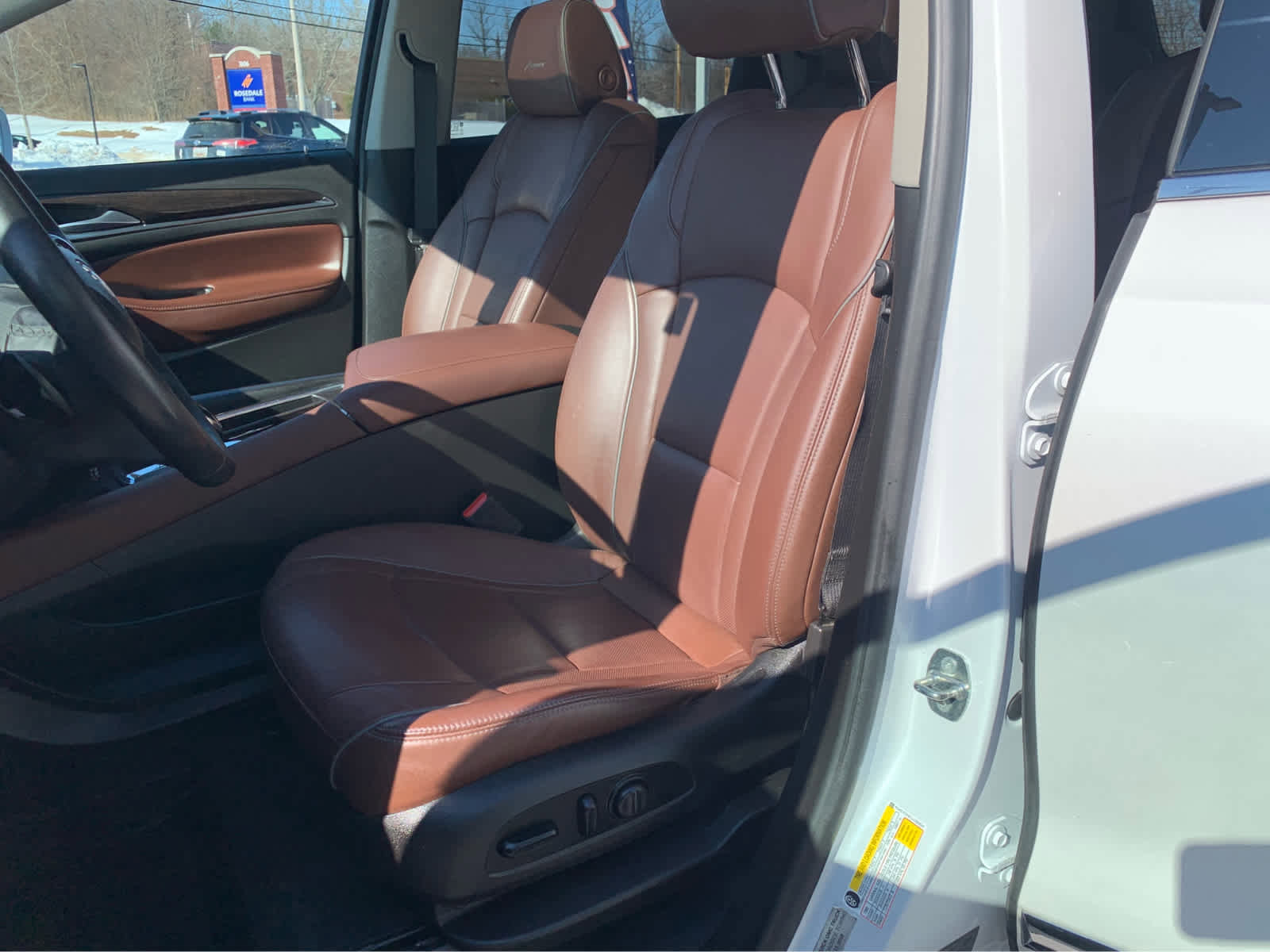 Used 2018 Buick Enclave Avenir w/ Avenir Technology Package image 12