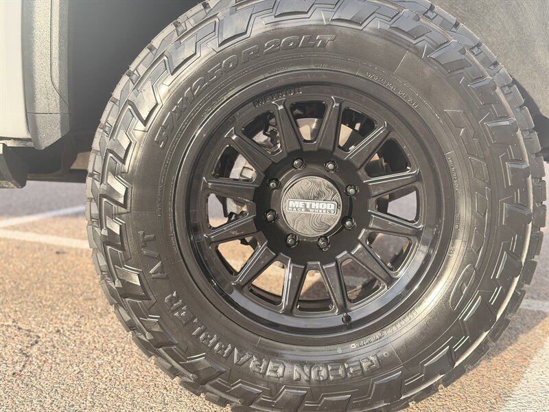 Used 2024 GMC Sierra 2500 AT4 w/ AT4 Premium Plus Package AWD/4WD image 7