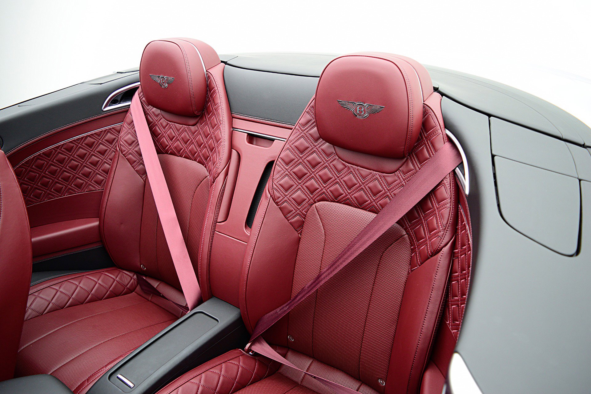 Used 2023 Bentley Continental GT Azure image 39