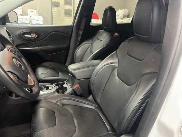 Used 2019 Jeep Cherokee Limited image 15