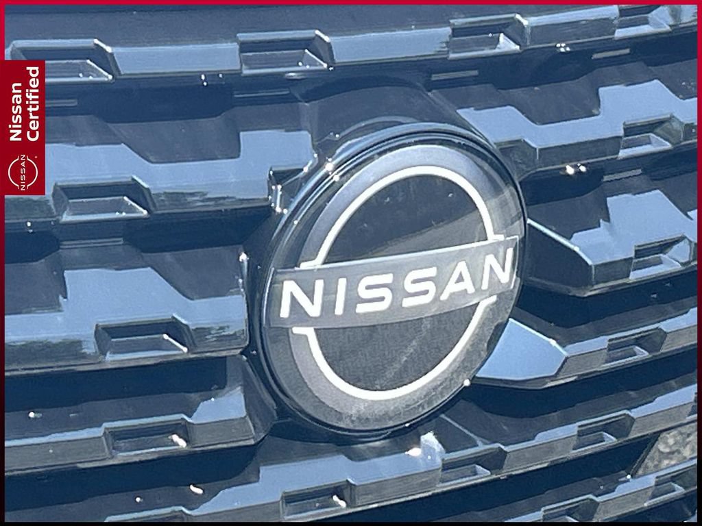 Certified 2025 Nissan Kicks Play S FWD image 11