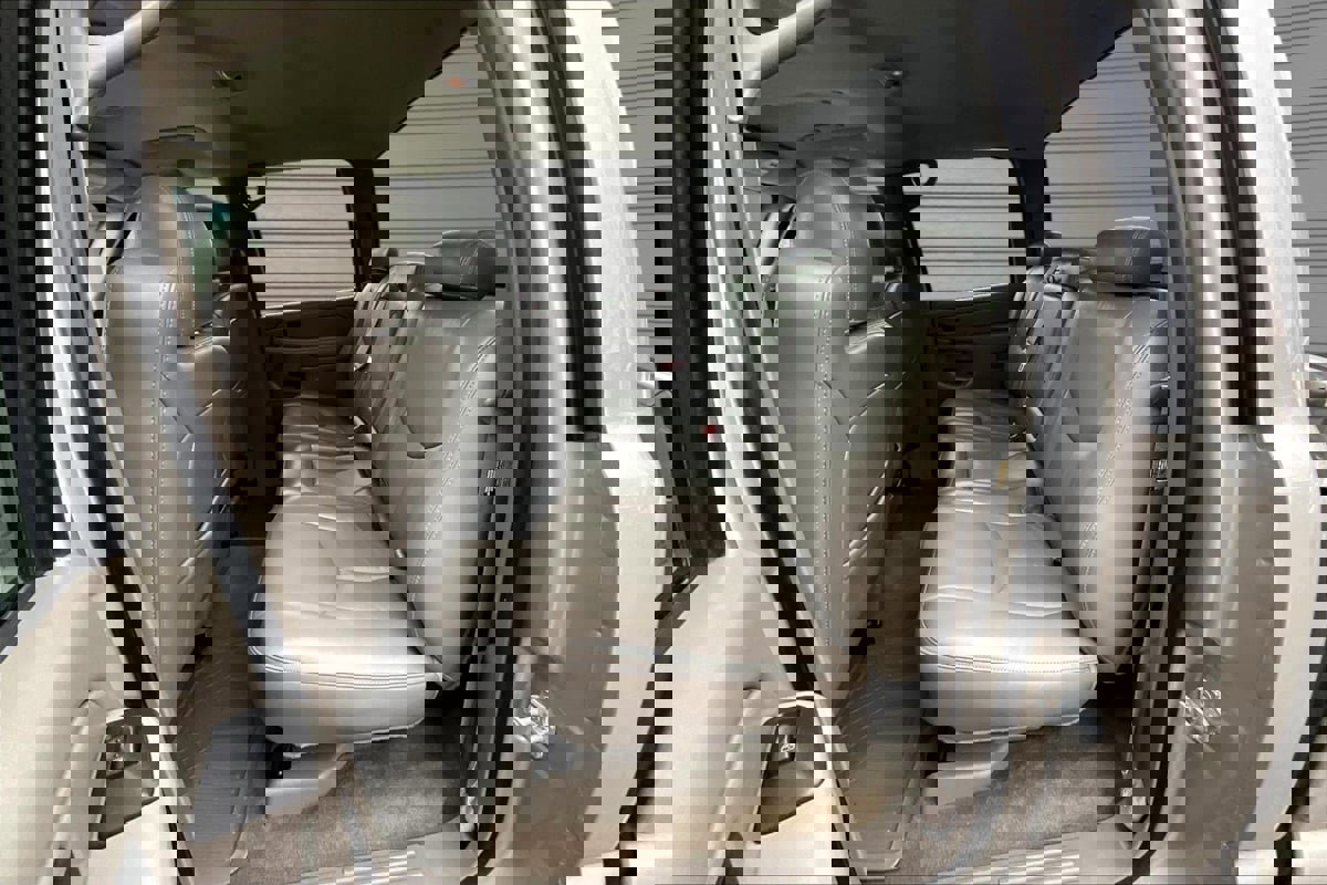 Used 2005 GMC Sierra 1500 SLT w/ Light Duty Power Package image 21