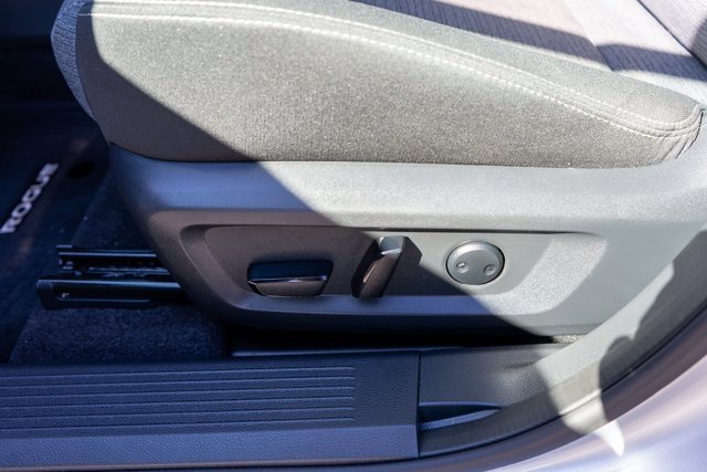 Used 2022 Nissan Rogue SV image 20