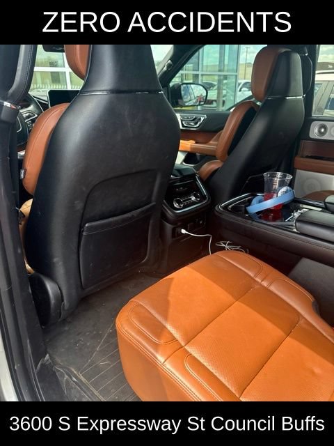 Used 2020 Lincoln Navigator Reserve AWD/4WD image 4